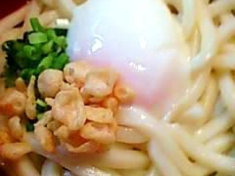 温泉卵が決め手！釜玉うどん